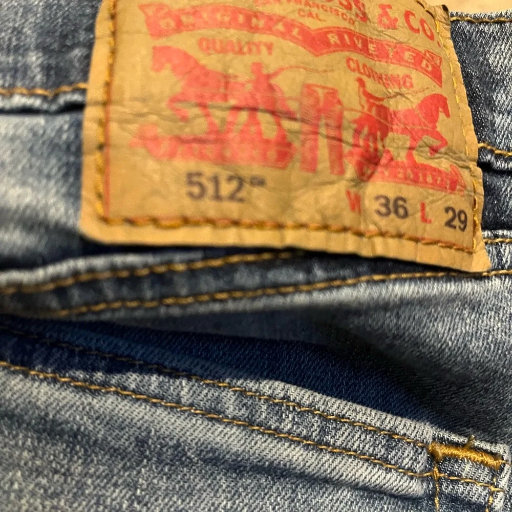 Levi's Gray Skinny Jeans‎ with Medium Rise